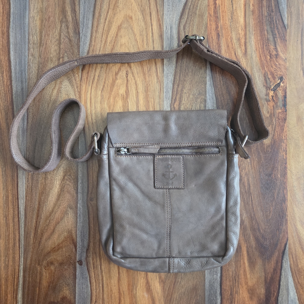 Magnetic Harbour 2nd Women's Chocolate Brown Leather Crossbody Bag Adjustable - Picture 2 of 14